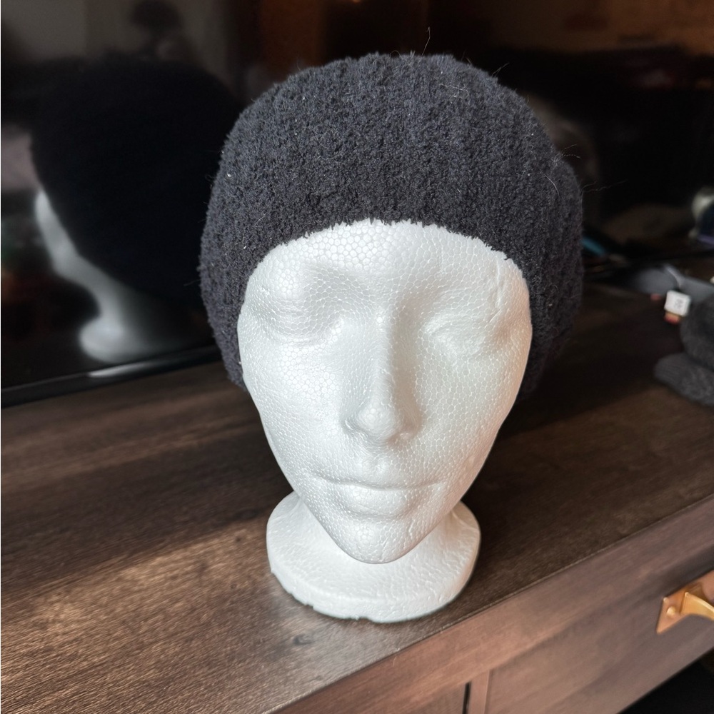 Three Bird Nest Gray & Black Knit Hats - Picture 7 of 9